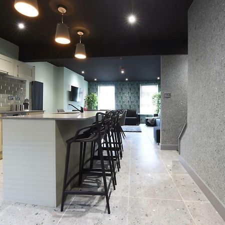 La Jungle Du Swan Apartment Manchester Luaran gambar